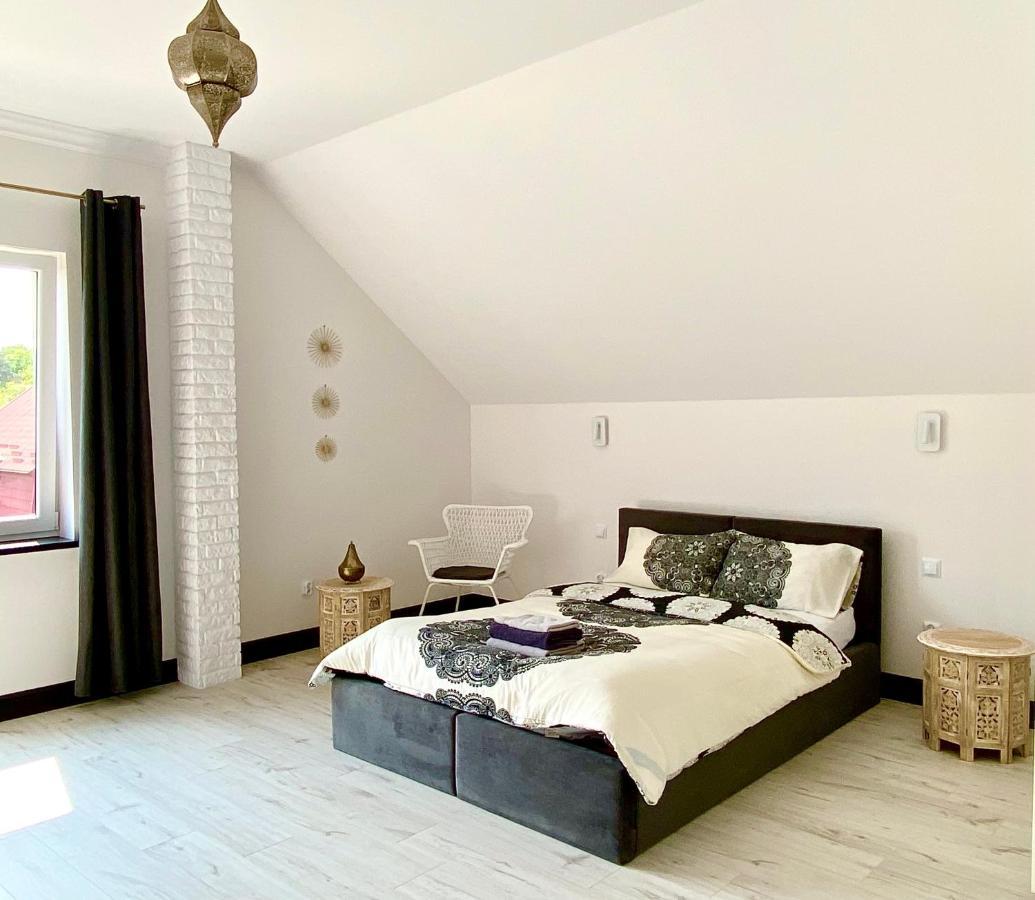 Villa Orient 이아와 외부 사진